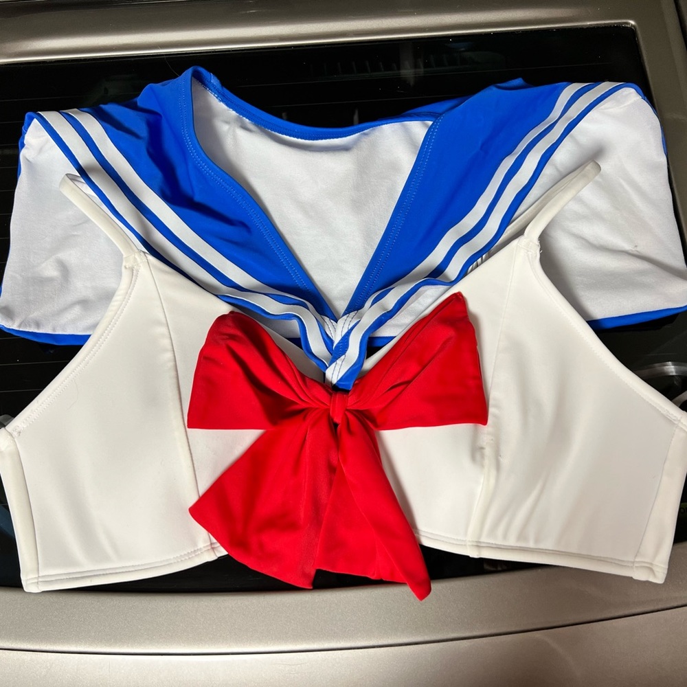 Sailor Moon Swimsuit Bikini Top Womens Large EUC